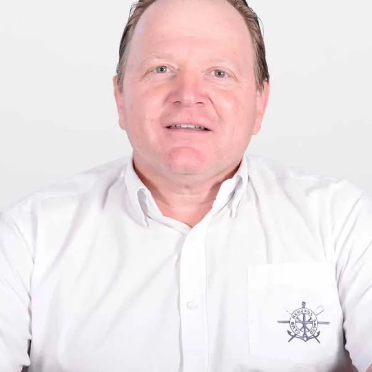 Leonel Llona